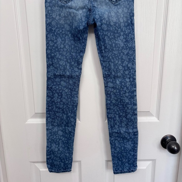 Blue Floral Skinny Jeans | Abercrombie Kids Size 10 - Picture 9 of 10